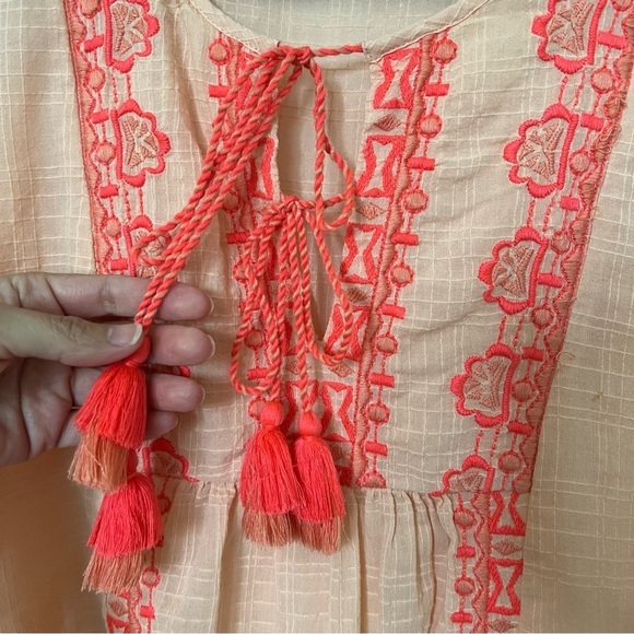 2/$30 Vineyard Vines Boho Cotton Short Sleeve Blouse Top Embroidery SZ S - Picture 4 of 14